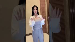 2024は良い年であるように????? #コス #美女 #cosplay #dance #コスプレ #kawaii #beauty #揺れる #beautiful