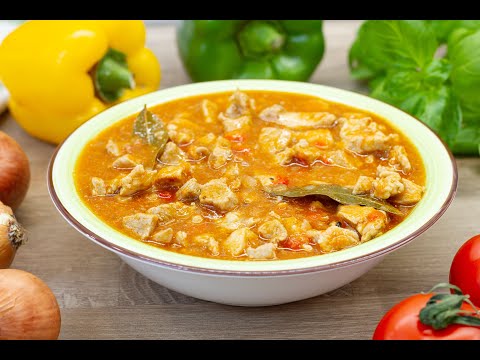 Hungarian stew with pork, paprika and tomatoes. Easy comfort food recipe.  #pork #porkstew #dinner