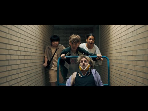 DER PRANK - APRIL, APRIL! (Offizieller Trailer) | Ab 13. März im Kino