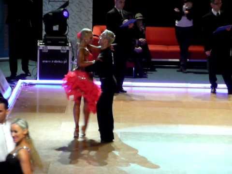 Mistrzostwa Polski LA 2011 -  1/4 cha-cha - Krystian Radziejowski i Sylwia Maczek