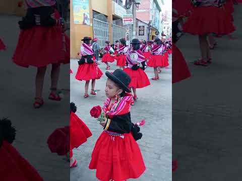 Lindas cholitas del grupo de Arte 14 de setiembre de Moho-Primer lugar-Puno-Peru-2026😃🇵🇪