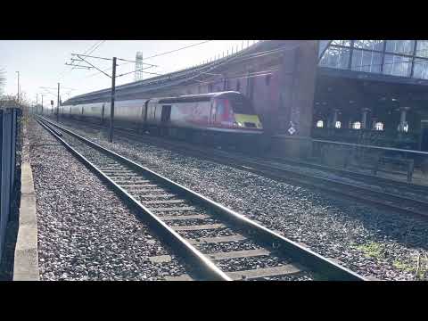 Network Rail Class 43290 + Class 43299 with the NMT passes Darlington on Thirsk to Darlington Up S.S