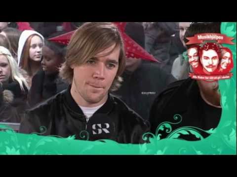 The Hives auction off a stag or hen party - The Hives auktionerar ut svensexa eller möhippa.