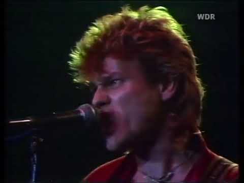 If Your Mama Don't Like It -  New Adventures Live1981