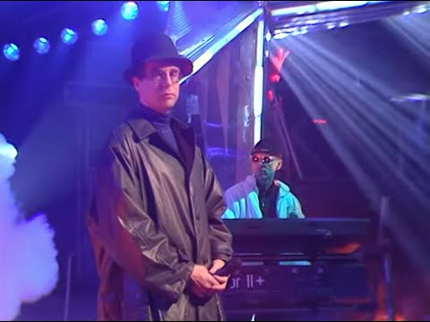 Pet Shop Boys - Being Boring on Top of the Pops 29/11/1990