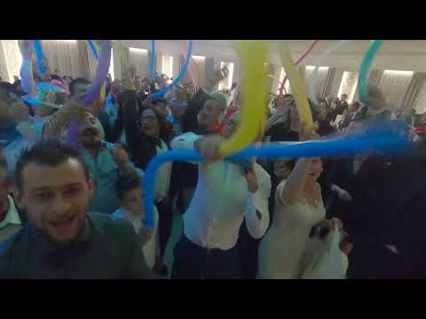 Animazione per Matrimoni Travolgente Abruzzo, Puglia, Molise - Balli Francesco Barattucci Showman -