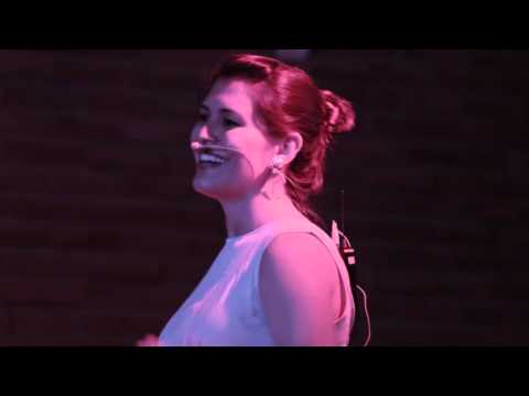 O poder da inclusão | Ana Paula Carvalho | TEDxMorrodoImperador