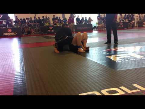 Chris Lee Byrne - Thomas Beltrame