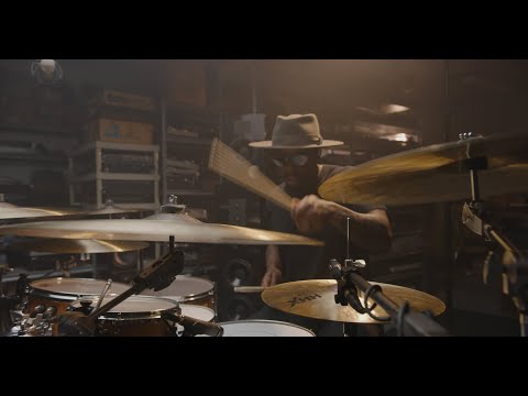 Chris Johnson of Lady Gaga Performs Blynd Groove