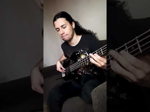 Queen Radio Gaga Bass cover