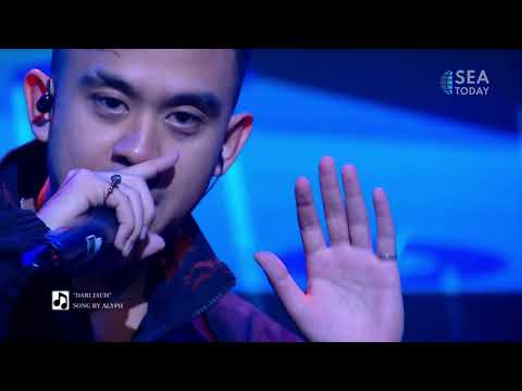 Performance by Alyph: "Dari Jauh"