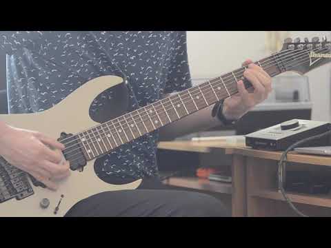 How a Harley Benton G212 Vintage cabinet sounds like in small room