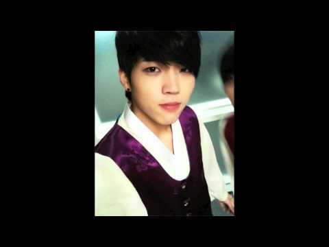 120628 Younha's Starry Night Radio Show - Woohyun‬