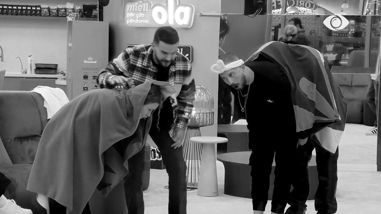 Beni ecën vetë/ Fationi në rolin e Benit, ja si kush performuan banorët e tjerë