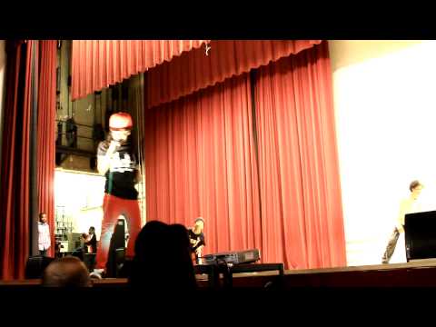 Teen Mogul Performs at Hunter College!