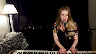 Can´t help falling in love - Elvis Presley (Eva Björk Acoustic piano cover)