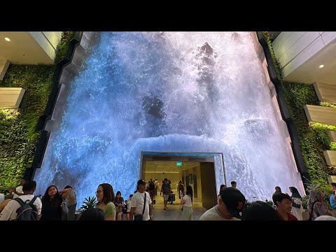 Terminal 2 renovado do Aeroporto de Changi com exibição de cachoeira de 4 andares: um passo a passo | Singapura