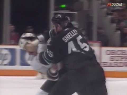 George Parros vs Jody Shelley Dec 11, 2008