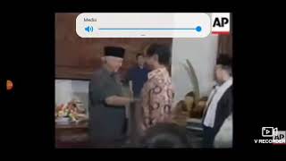 Download lagu Soeharto- gugur bunga by idris sardi mp3 Download lagu Soeharto- gugur bunga by idris sardi mp3