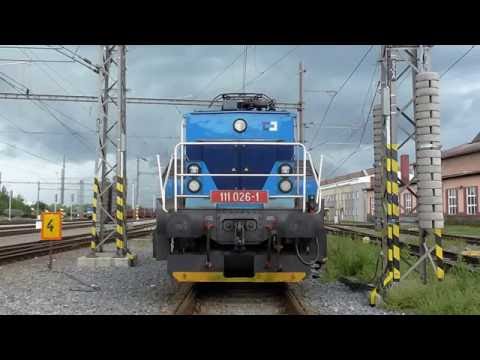 111.026-1 přepravuje 753.767-3 | 753.780-6 | 753.771-5 |  ČD Cargo | viz komentář
