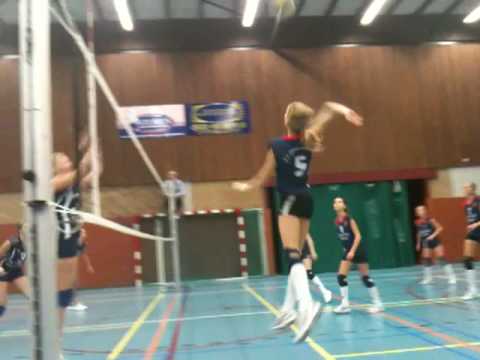 20091121 Croonenburg  MB1 Buitenaanval.MOV