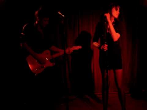 Surfer Rosa - Don't Bother live at Gérard Depardieu