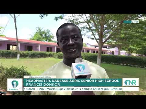 Students Standing in Class: Dadease Agric SHS Faces Severe Infrastructure Challenges | Ghana News