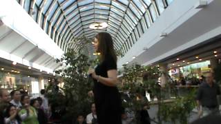 Cristina D'Avena Occhi di Gatto LIVE