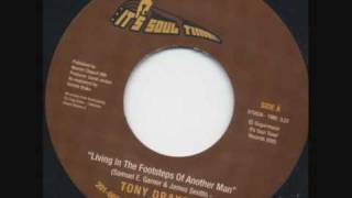 Tony Drake - Living In The Foosteps Of Another Man.wmv