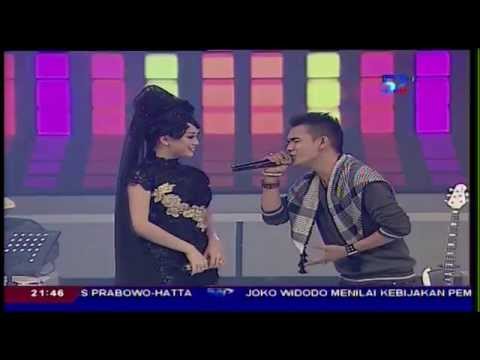 SEMBILAN BAND Feat ZASKIA GOTIX [Zaskia] Live At Kamera Ria (05-08-2014) Courtesy TVRI
