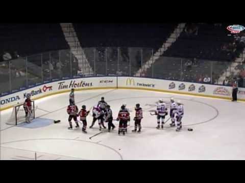 Andrew MacWilliam vs Justin Kea