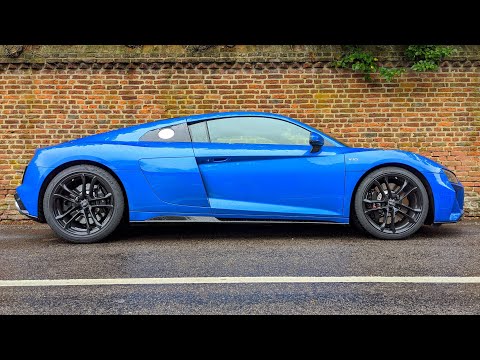 Why this RWD is the R8 to buy! | 2021 Audi R8