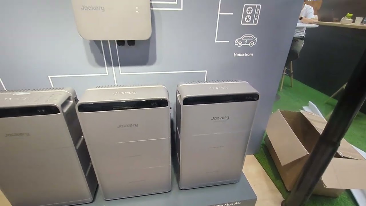 Jackery SolarVault 3 range at IFA 2026 - YouTube