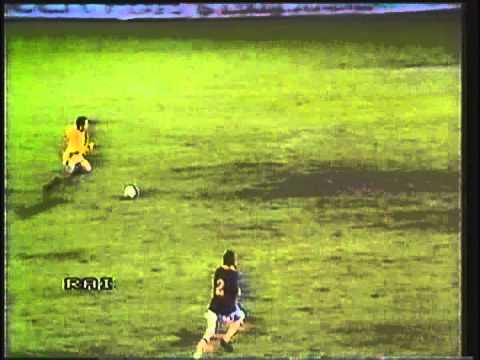 1985 (November 6) AIK Solna (Sweden) 2-Dukla Prague (Czechoslovakia) 2 (Cup Winners Cup).mpg