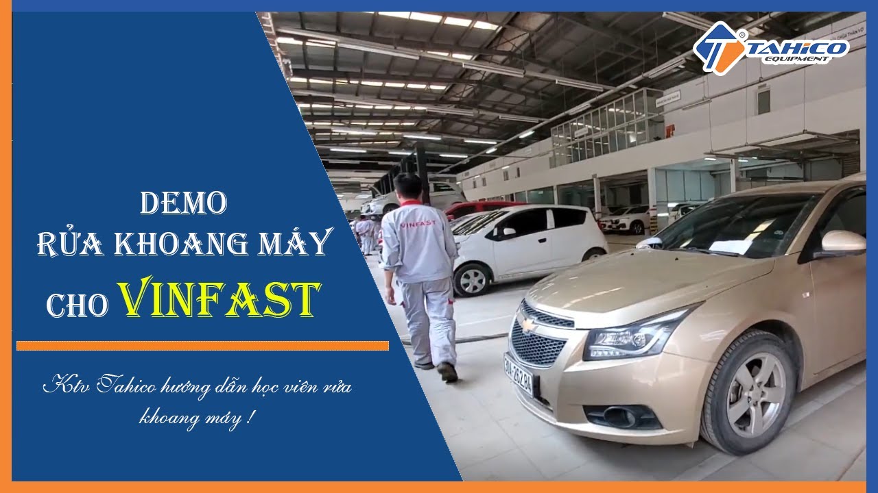 Bao lâu thì nên vệ sinh khoang máy ô tô 1 lần? Xem ngay 5