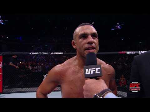 UFC 212: Entrevista no octógono com Vitor Belfort