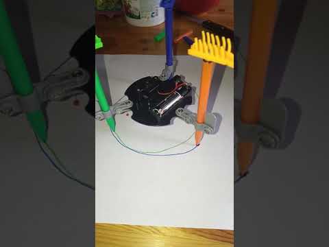 Робот-чертежник из магазина Галамарт.