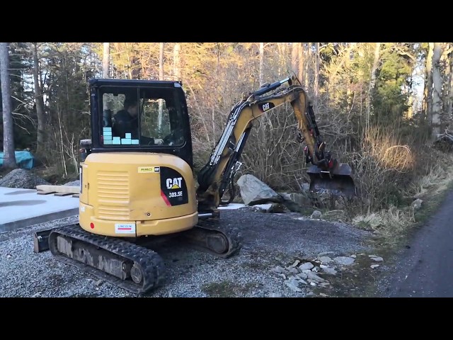 655647 CATERPILLAR 303.5ECR -2016 1242 hrs.