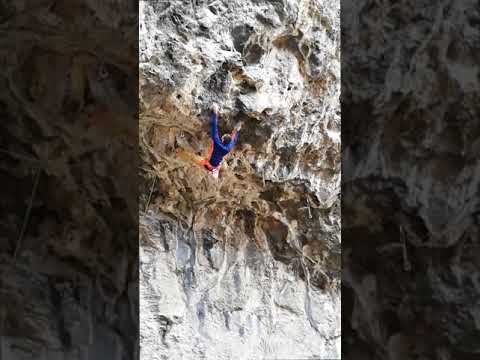Vladimir Gvozdev climbs Paranoia, 8b, Small cave, Vratsa