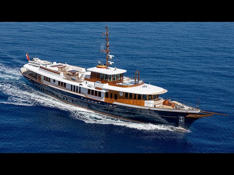 151’ Burger “NADAN” being towed through Ft. Lauderdale New River