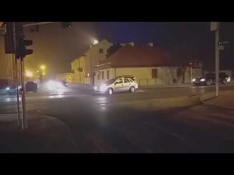 DDWloclawekTV - Zjechał z mostu na zakazie, 15.02.2019 [Film internauty]