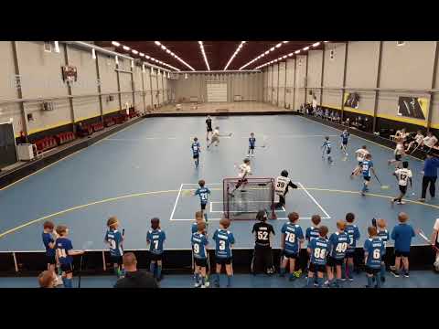 FBT Karhut10 white vs Karhut 0809 white