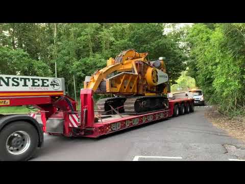 Faymonville MegaMax low loader transporting CBI wood chipper #heavyhaulage