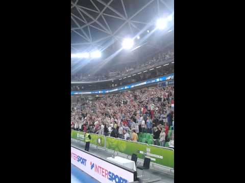 Hrvatski navijači nakon utakmice Hrvatska-Ukrajina na EuroBasketu 2013