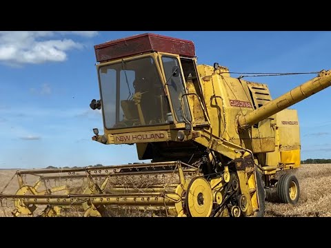 Harvest 2023- New Holland Clayson 1545