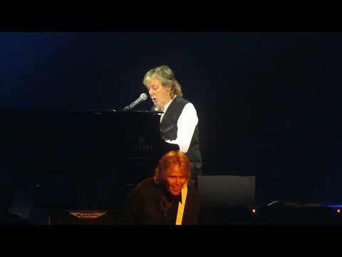 Maybe I'm Amazed - Paul McCartney (Montreal 2025 1st night)