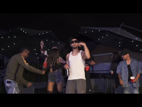 Micky R-Hasta Abajo-(Video Oficial)