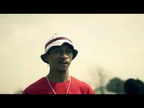 Mzebbs while with the former 2.5 Kalawa jazmee (personal)