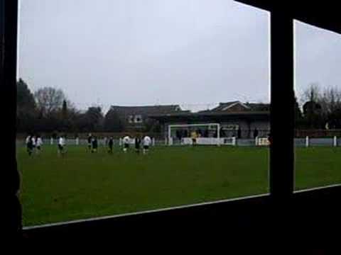 Gary Bull penalty Boston Town v Hungerford Town