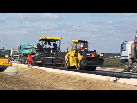 Budowa A4 Rzeszów Jarosław - Układanie warstwy podbudowy na 611km